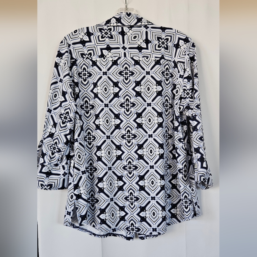 Foxcroft Mary Indigo geometric 3/4 sleeve blouse size large - Picture 6 of 9